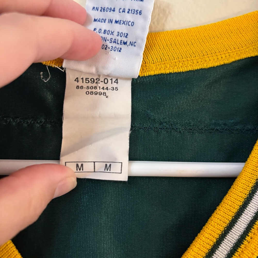 Vintage Champion NFL Brett Favre Jersey kids M 10/12 Green Bay Packers - Picture 6 of 8